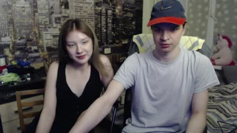 Mary online show from April 6, 5:25 pm