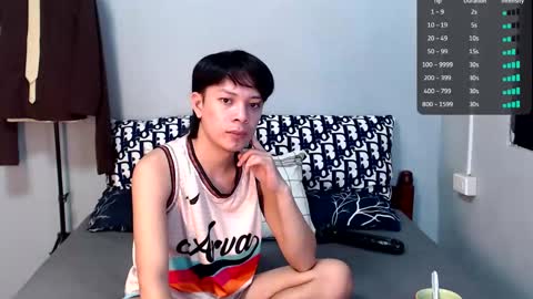 Snapshot of urpinoyasianx chatting on October 22, 9:01 am Mel online show from October 22, 9:01 am