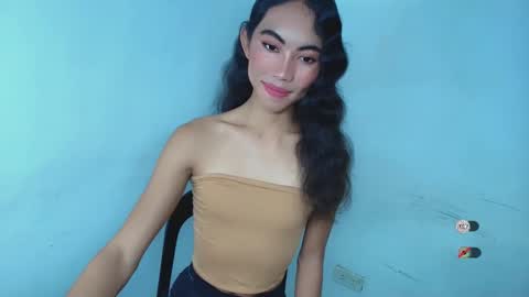 urpretty_mistake online show from February 7, 6:38 am