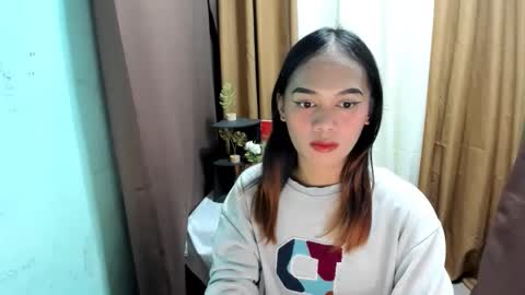 urslutty_mayie online show from October 11, 10:20 am