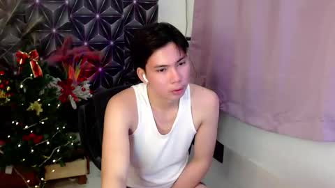 ursweet_jade online show from December 13, 7:53 pm