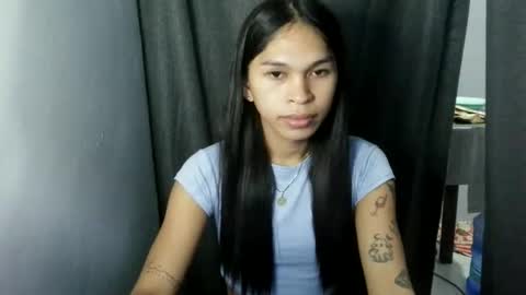 ursweet_zeviixx online show from March 6, 9:08 am