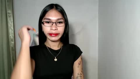 ursweet_zeviixx online show from November 4, 8:26 am