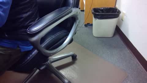 useemie online show from January 6, 7:56 pm