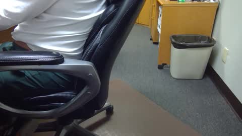 useemie online show from March 11, 10:46 pm