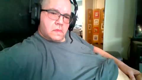 usstarr1 online show from December 5, 9:33 pm