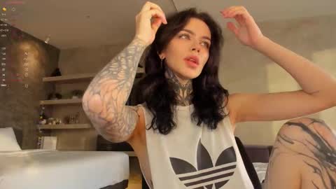 Eva online show from December 5, 9:52 am