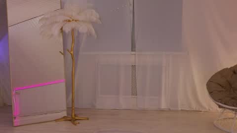 Anika On vacation online show from December 27, 10:05 pm