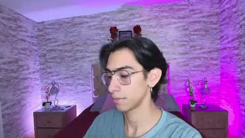 UYUKIE online show from April 13, 4:06 am