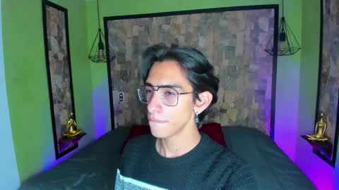 UYUKIE online show from March 30, 3:39 am