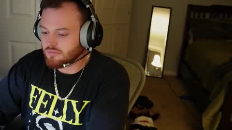 Snapshot of v_for_veng chatting on September 22, 5:11 am v_for_veng online show from September 22, 5:11 am