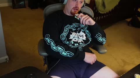 Snapshot of v_for_veng chatting on January 6, 9:41 am v_for_veng online show from January 6, 9:41 am