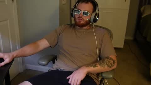 Snapshot of v_for_veng chatting on September 21, 3:43 am v_for_veng online show from September 21, 3:43 am