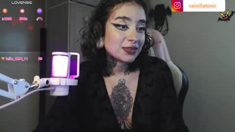Snapshot of vainilla_l chatting on September 30, 12:10 am Vainilla Independent model online show from September 30, 12:10 am