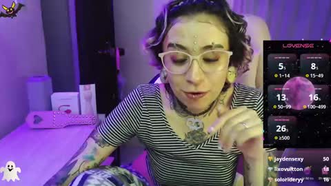 Snapshot of vainilla_l chatting on February 27, 3:08 am Vainilla Independent model online show from February 27, 3:08 am
