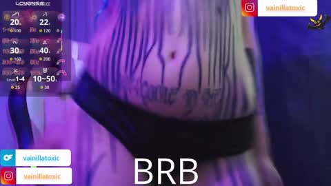 Vainilla Independent model online show from March 1, 2:05 am