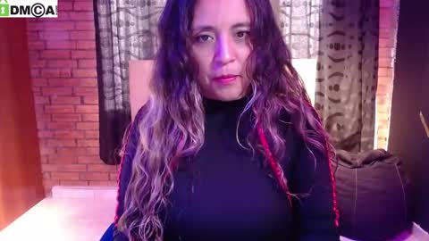 vaiolet online show from March 9, 10:03 pm