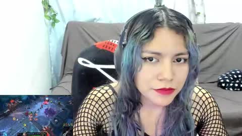 Vaiolet1314 online show from March 5, 4:10 am