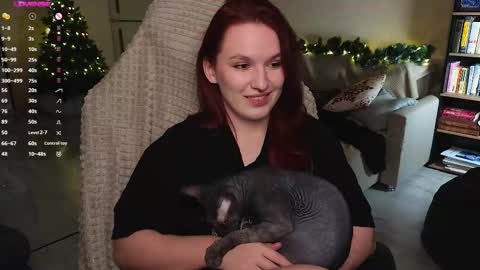 Val online show from December 17, 8:37 pm