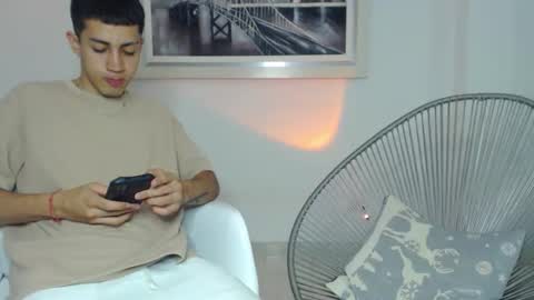 valen paul online show from December 14, 3:24 am