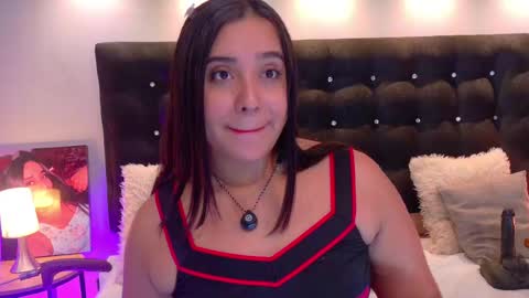 Snapshot of valen_scott_ chatting on October 1, 12:15 pm Valen Scott online show from October 1, 12:15 pm