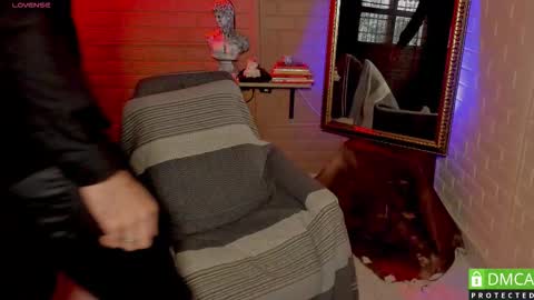 valentin_hoffman online show from March 7, 1:00 pm