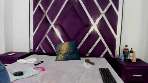 valentinaasm online show from March 25, 1:18 pm