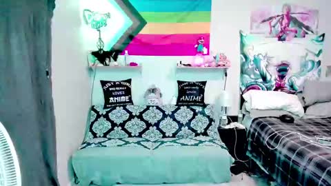 Tina Bates online show from January 8, 3:08 am