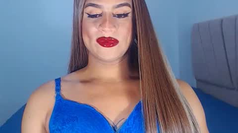 VALENTINA   online show from December 20, 7:10 pm