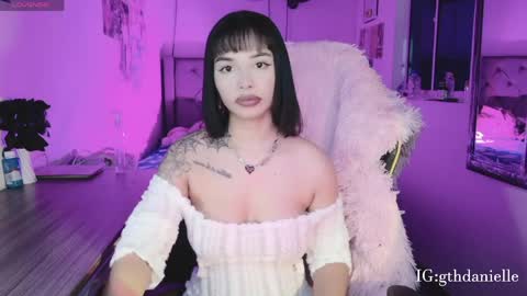 Danielle  Please help me to reach 300 thumbs up online show from April 19, 1:28 am