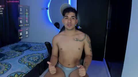 valentino santos online show from November 3, 9:05 pm