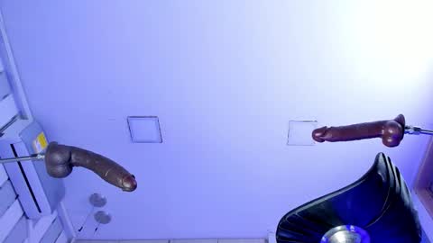 Valentino online show from December 4, 5:51 am