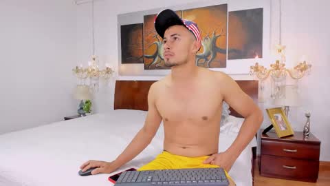  Valentinos  online show from December 19, 9:21 pm