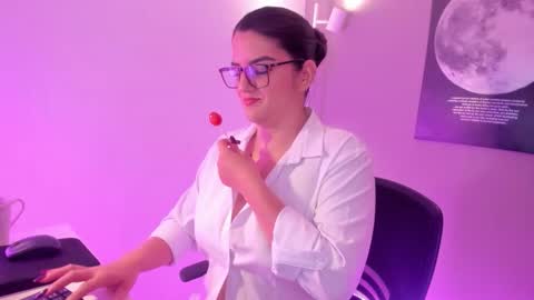 VALEN VEGA online show from February 1, 2:58 pm