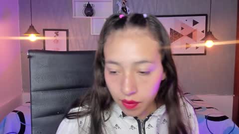 Snapshot of valeria_rossi7 chatting on December 12, 1:49 pm Valeria online show from December 12, 1:49 pm