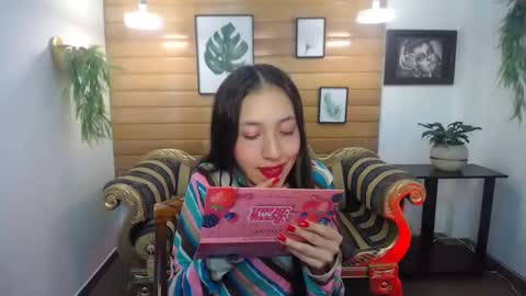 Snapshot of valeria_rossi7 chatting on February 18, 7:09 pm Valeria online show from February 18, 7:09 pm