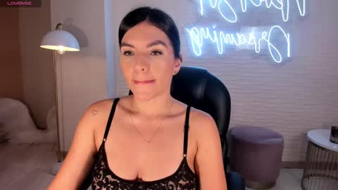 Snapshot of valeriaroldanx chatting on February 27, 3:08 am Valeria online show from February 27, 3:08 am