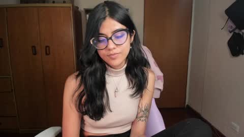 Val  online show from February 6, 2:55 am