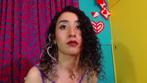 vale online show from November 29, 10:17 pm