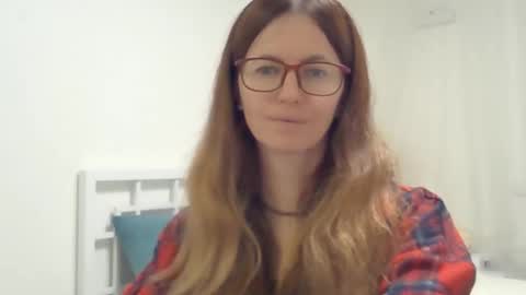 Snapshot of valerie_rose777 chatting on October 13, 8:55 pm valerie_rose777 online show from October 13, 8:55 pm