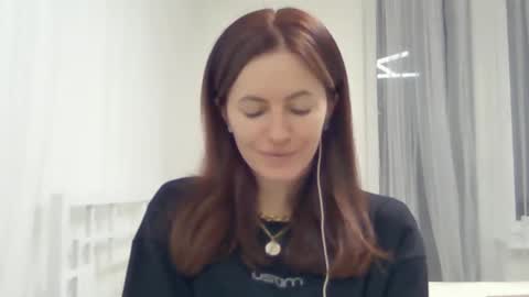 Snapshot of valerie_rose777 chatting on December 23, 7:52 pm valerie_rose777 online show from December 23, 7:52 pm