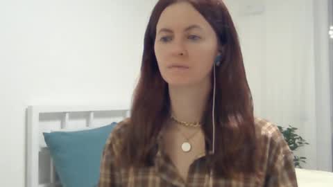 Snapshot of valerie_rose777 chatting on February 28, 7:03 pm valerie_rose777 online show from February 28, 7:03 pm