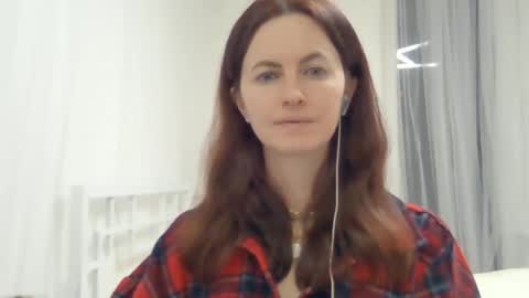 Snapshot of valerie_rose777 chatting on December 20, 7:07 pm valerie_rose777 online show from December 20, 7:07 pm