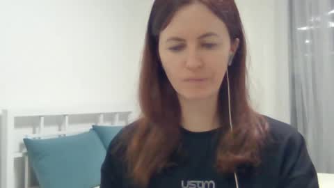 Snapshot of valerie_rose777 chatting on January 27, 7:03 pm valerie_rose777 online show from January 27, 7:03 pm