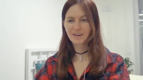 Snapshot of valerie_rose777 chatting on February 18, 7:41 pm valerie_rose777 online show from February 18, 7:41 pm