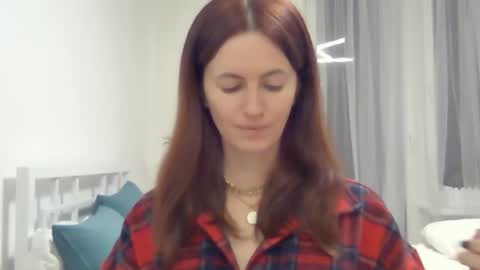 Snapshot of valerie_rose777 chatting on January 8, 6:52 pm valerie_rose777 online show from January 8, 6:52 pm