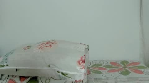 Snapshot of valerie_rouse chatting on September 10, 8:21 pm Valerie online show from September 10, 8:21 pm