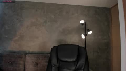  call me Val  online show from October 13, 3:47 pm