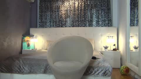 Valerie online show from March 30, 11:10 am