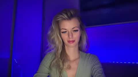 Valerie  online show from February 23, 5:37 pm